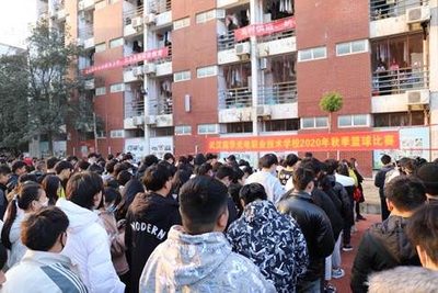 激情四射，谁与争锋 武汉南华光电职业技术学校2020年秋季篮球比赛