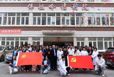 情暖重阳，爱满夕阳 ——武汉南华光电职业技术学校重阳节福利院慰问活动